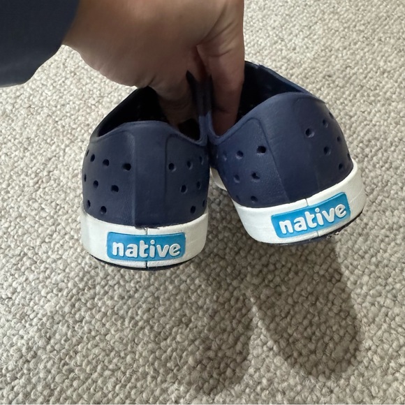 Native Jefferson Shoes Size C13 in Regatta Blue - Picture 3 of 5